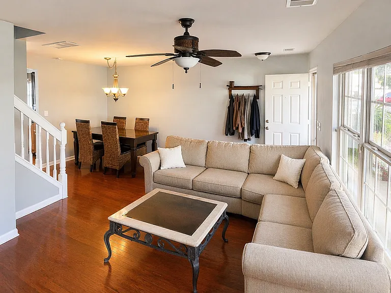 525 Candida Dr — Photo 4