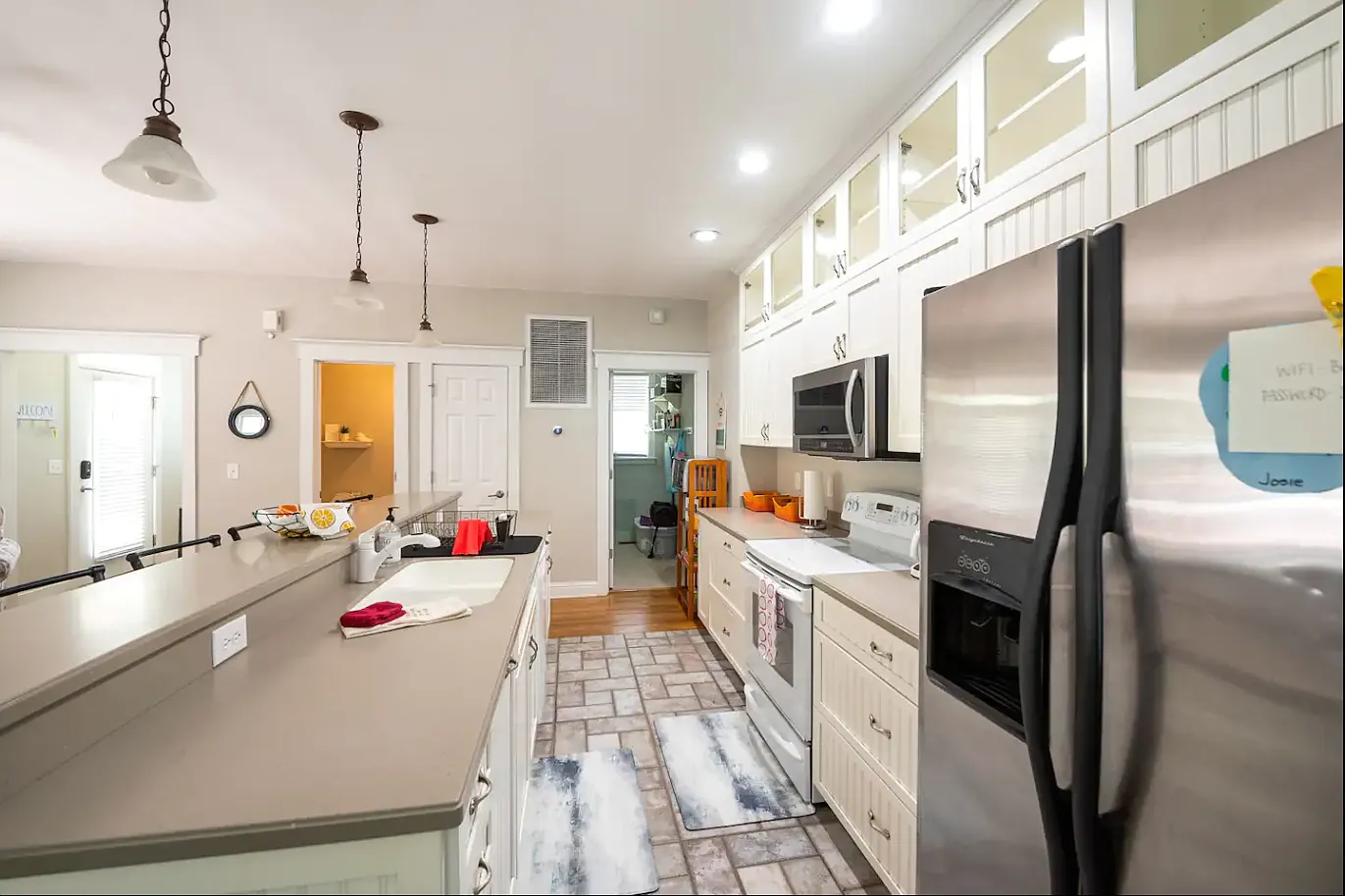 Buck/Brickner Beach House — Photo 2