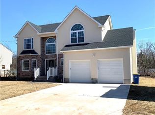 361 W Point Ave, Somerset, NJ 08873