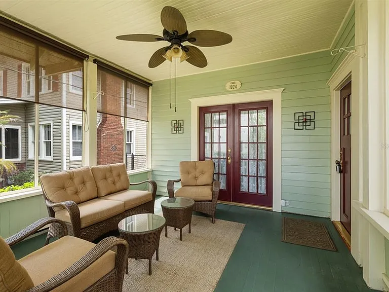 613 E Pine St — Photo 3