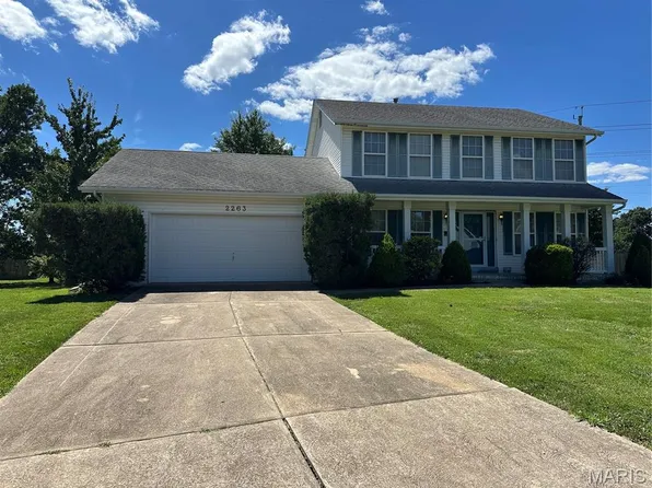 2263 Pendleton Cir, O'Fallon, MO 63368