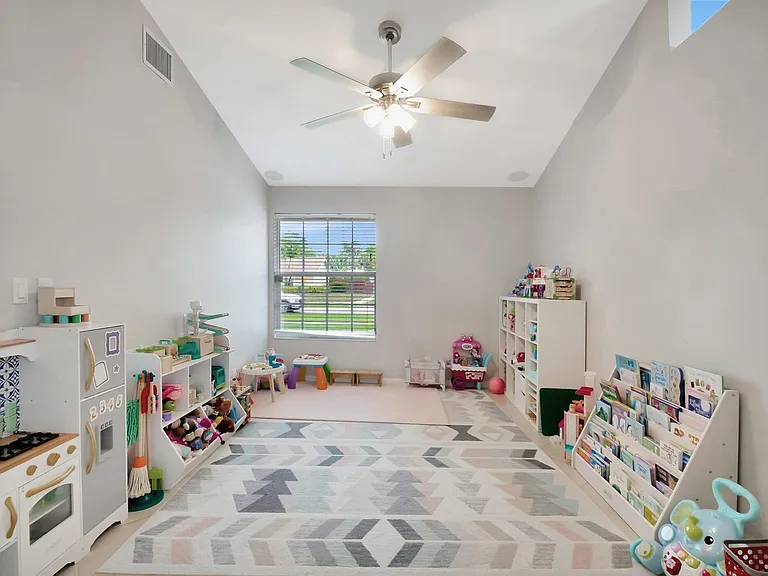 9680 Lancaster Pl — Photo 11