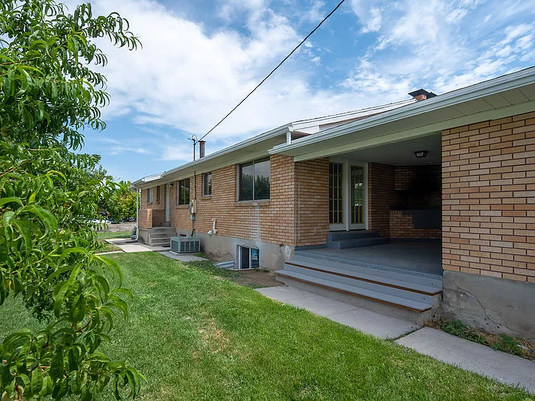 11044 S Temple Dr — Photo 27