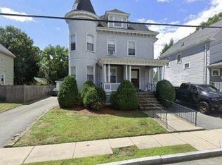 21 Fuller St APT 3, Waltham, MA 02453