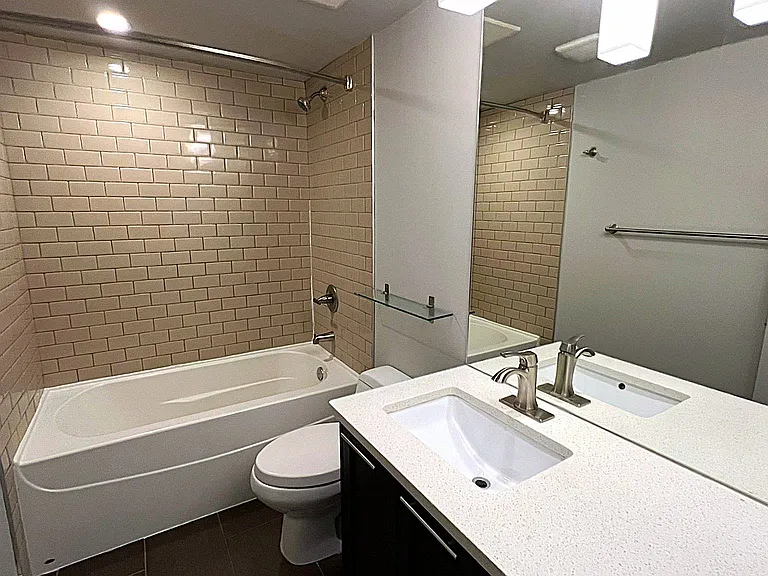 515 23rd Ave SW #X16 — Photo 24