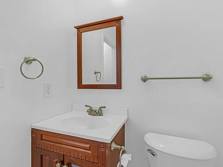 1434 Highland Ave #10 — Photo 9