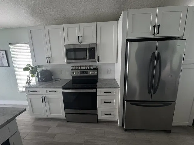 216 Somerset Dr — Photo 16