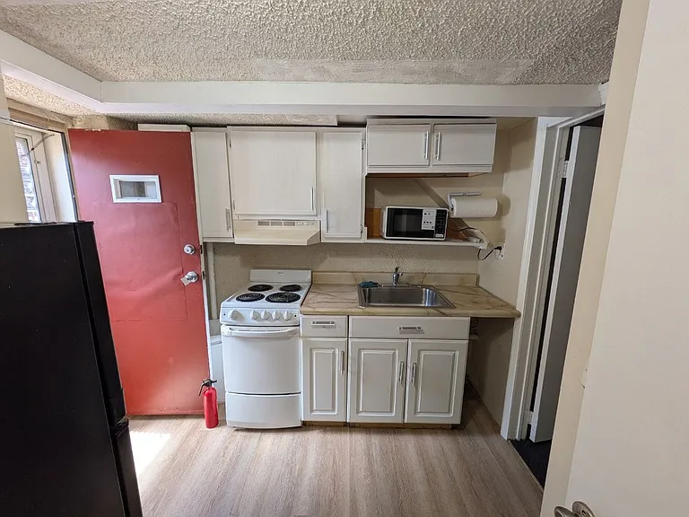 2102 W Cheltenham Ave #B2 — Photo 5