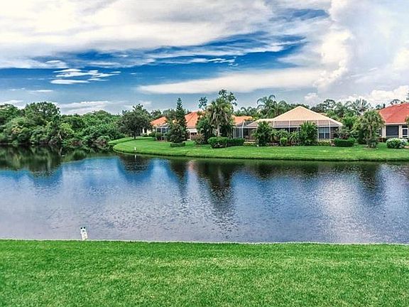 3rd image of 3719 Whispering Oaks Dr