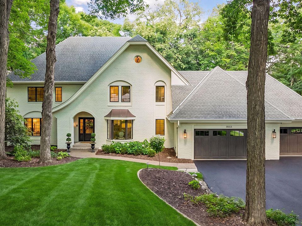 1st image of 19615 Muirfield Cir