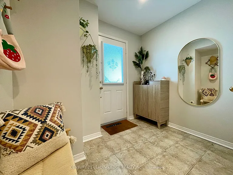 2083 Bur Oak Ave — Photo 5
