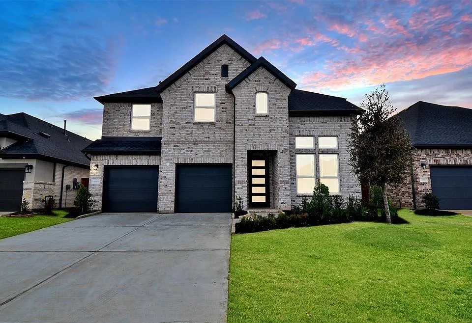 31911 Sky Ridge Ln