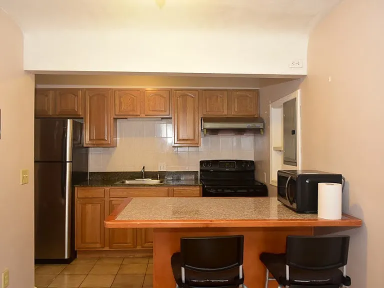 11 Commonwealth Ct #6 — Photo 3
