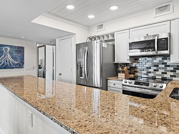 5th image of 114 Mainsail Dr Unit 373
