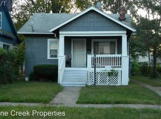 928 Selwyn Rd, Cleveland Heights, OH 44112