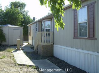 7552 Division Rd, White City, OR 97503