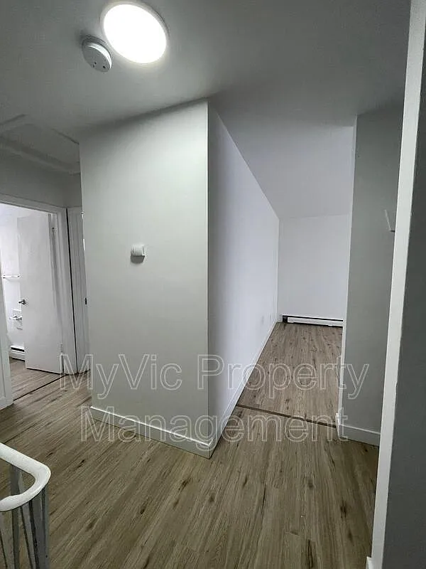 1 bed, 1.0 bath, $1,000 — Photo 2