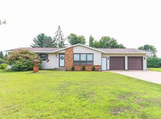 5473 Oriole Ln, Stevens Point, WI 54482