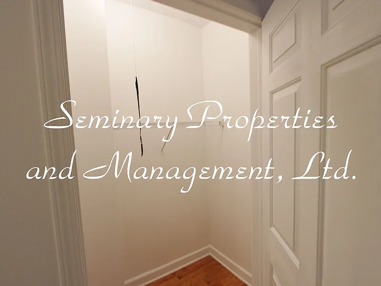 Great apartments in the heart of Uptown, one block from the red line — Photo 23