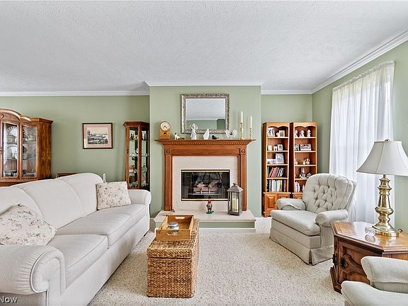5th image of 3404 E Prescott Cir