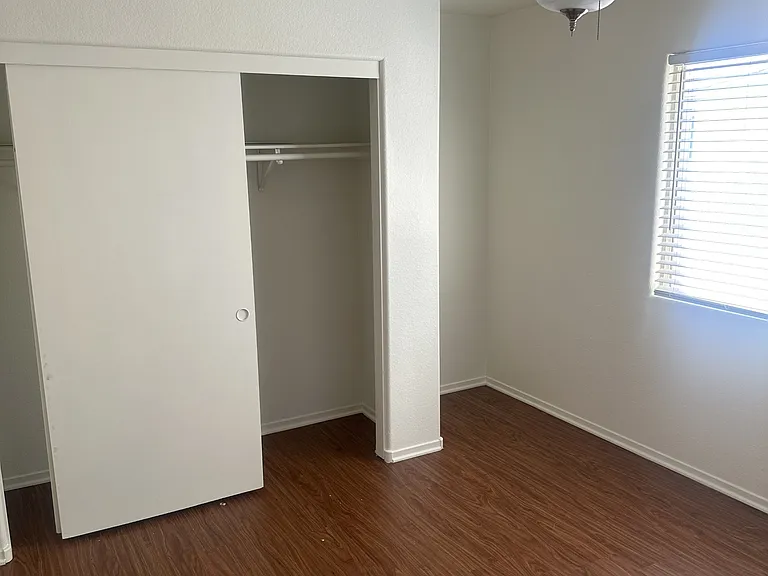 9914 Keephills St — Photo 21