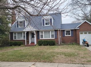 300 Lilac Ln, Delanco, NJ 08075