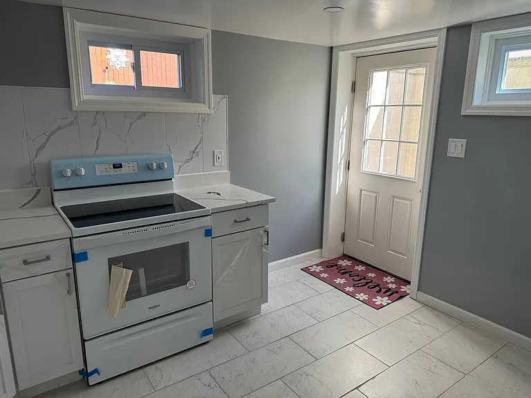 19 Poplar Pl — Photo 9