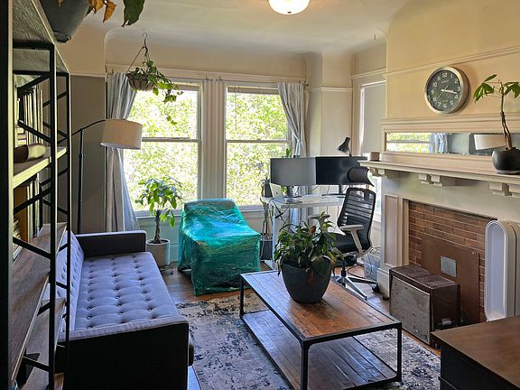 3rd image of 709 Clayton St APT 5