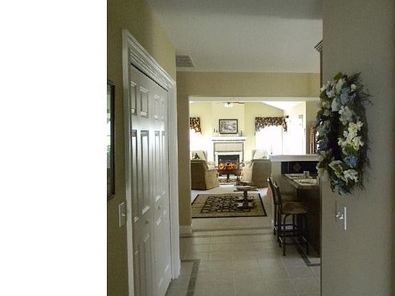4th image of 28 Macintosh Ln