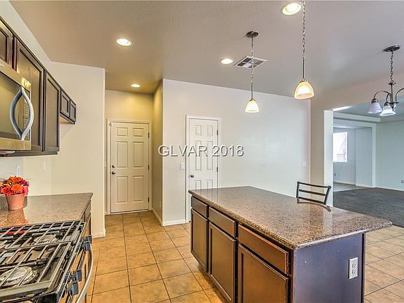 4th image of 912 Via Del Campo