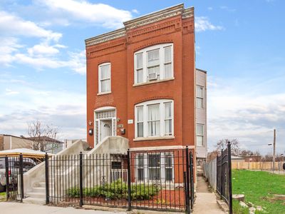 662 E 46th St #1, Chicago, IL, 60653