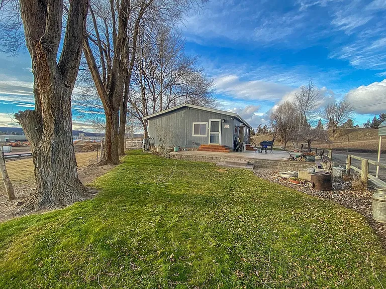 2204 NW Lon Smith Rd — Photo 5