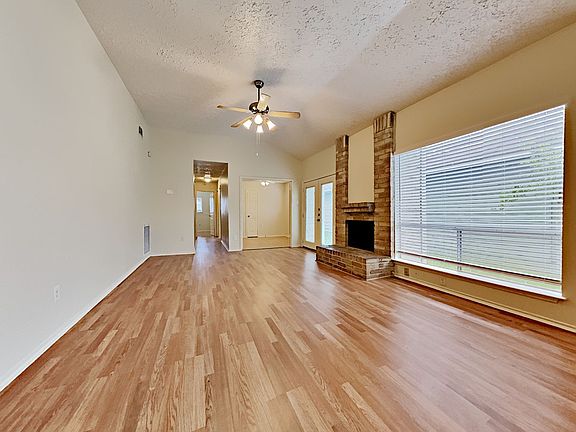 4th image of 11902 Westwold Dr