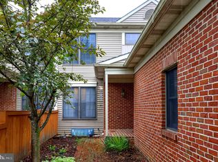 1811 Spring Ridge Ln, Lancaster, PA 17603