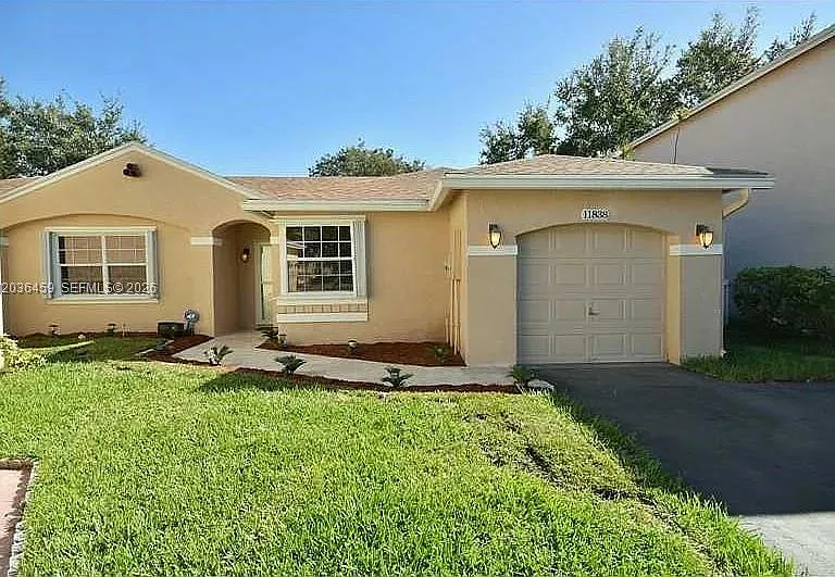 11838 NW 13th St — Photo 2