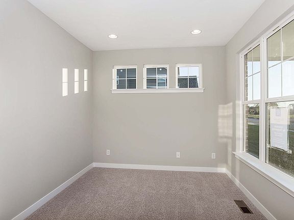 5th image of 16831 Oxbow Dr