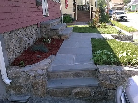 4th image of 85 Blanding Ave