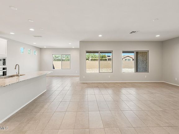 5th image of 6318 W Desert Blossom Way