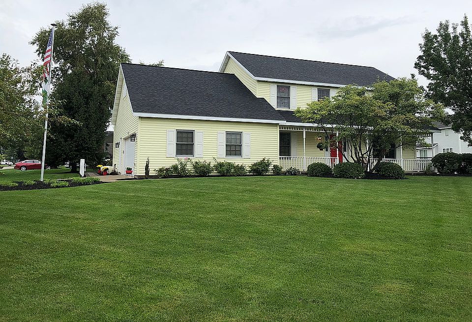 2nd image of 6708 Crystal Downes Ct SE