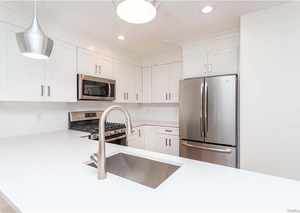 1st image of 121 Fisher Ave APT 12