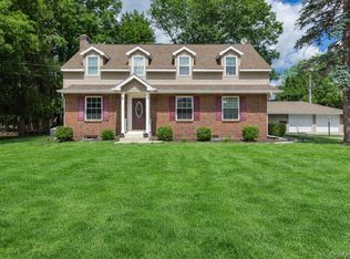 3 Mansion Drive, Hyde Park, NY 12538