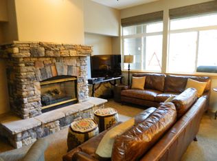 192 Robin Dr, Silverthorne, CO 80498