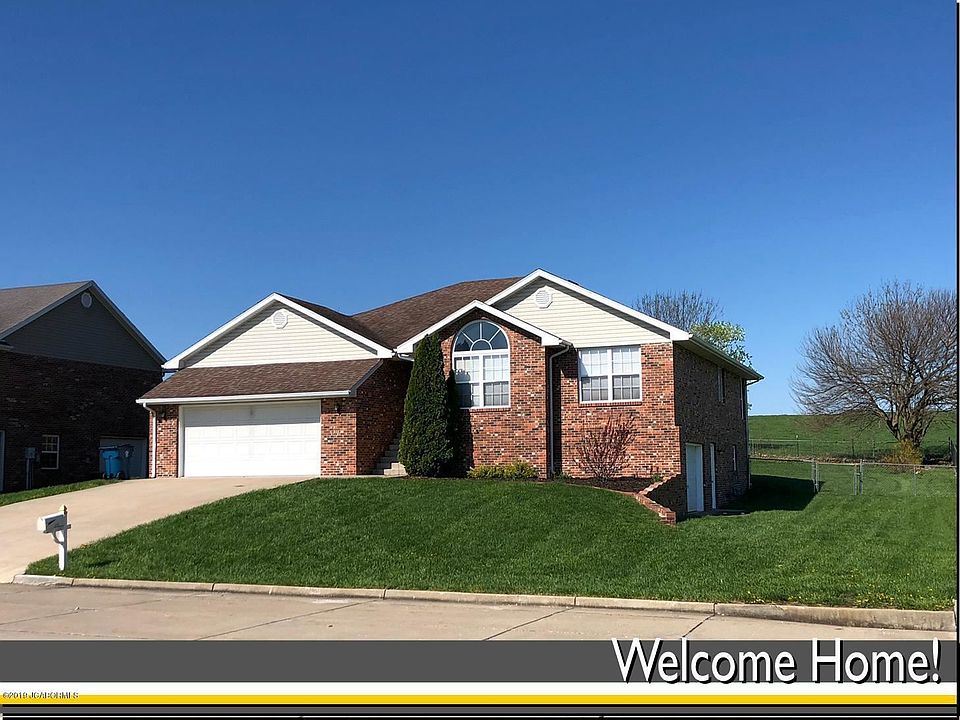 1st image of 215 Ash Park Dr