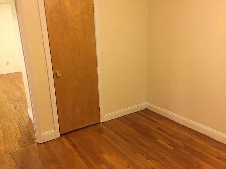 87 Tyler St — Photo 5