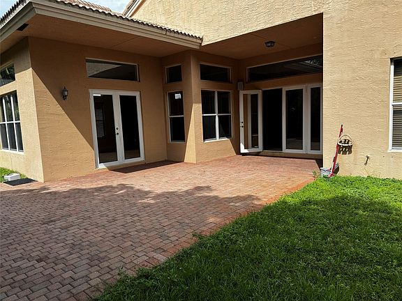 3rd image of 4638 SW 183rd Avenue