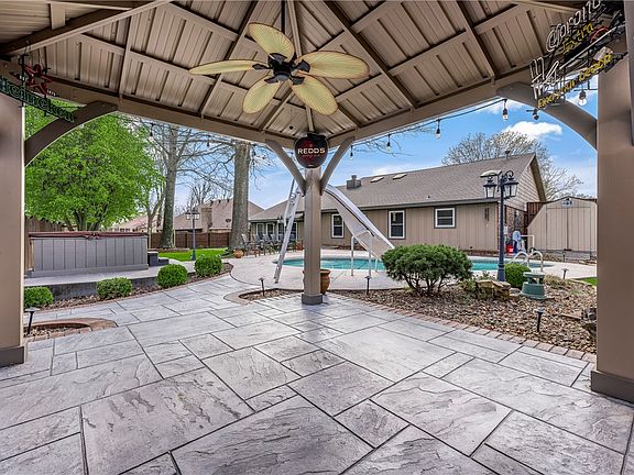 3rd image of 1308 Blue Quail Dr