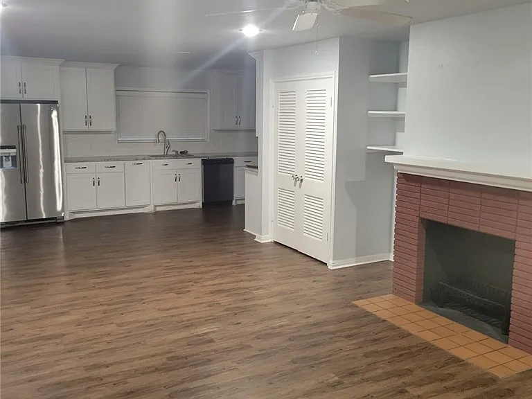 1000 Hereford St — Photo 3