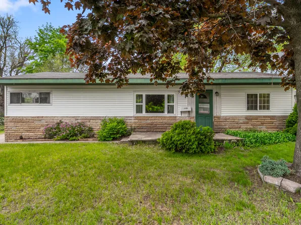 3189 Stratford Dr SW, Wyoming, MI 49509