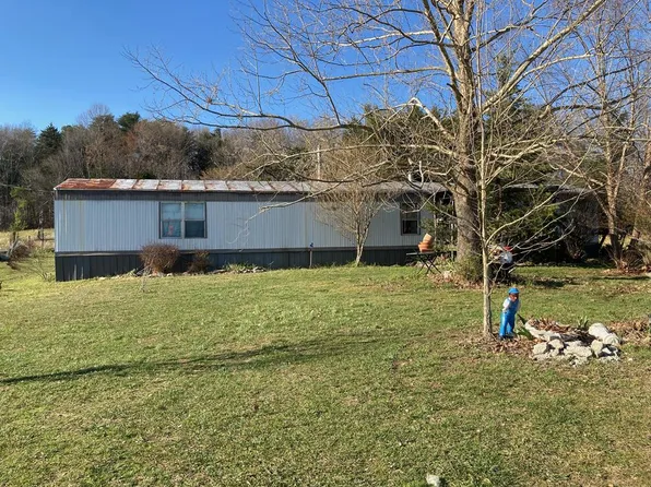 472 Allen Chapel Rd, Hilham, TN 38568