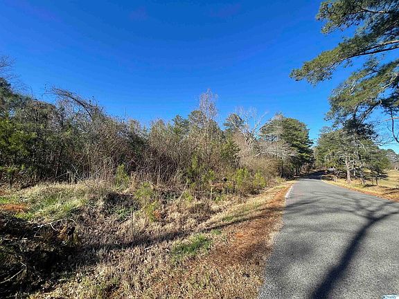 4th image of 3575 Scenic Hwy